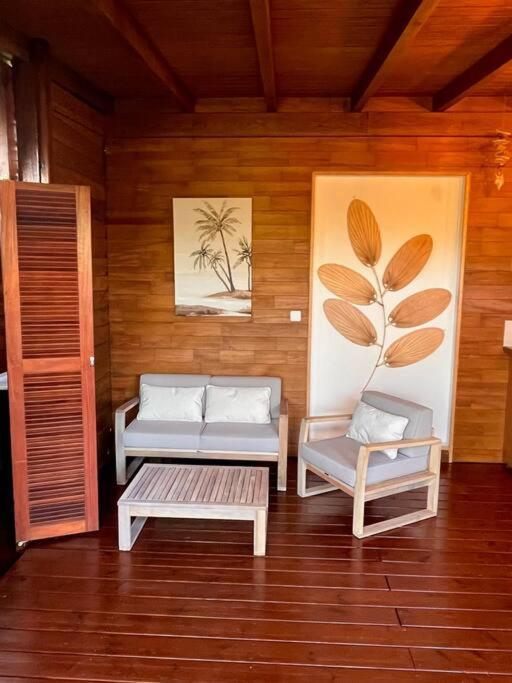 サント・ローズ Bungalow Avec Jacuzzi Privatifヴィラ エクステリア 写真